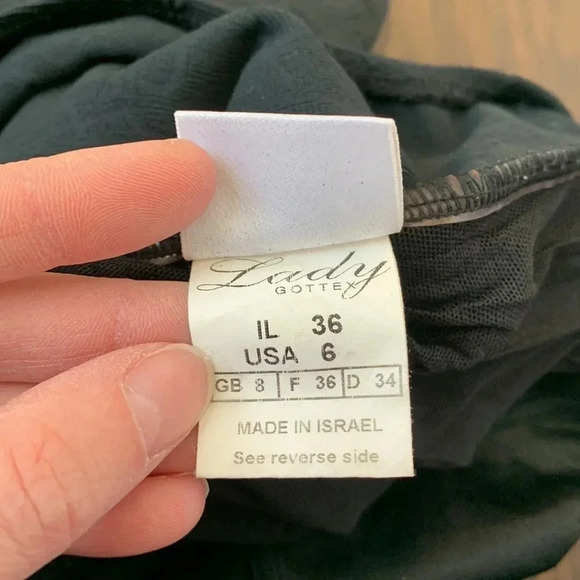 Vintage lady Gottex black floral one piece swimsuit - Picture 9 of 14